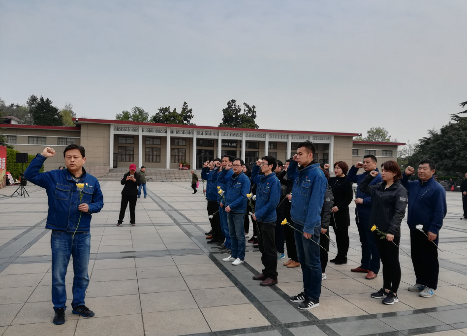 �������ʹ���-׷�󿵽�,����һ������