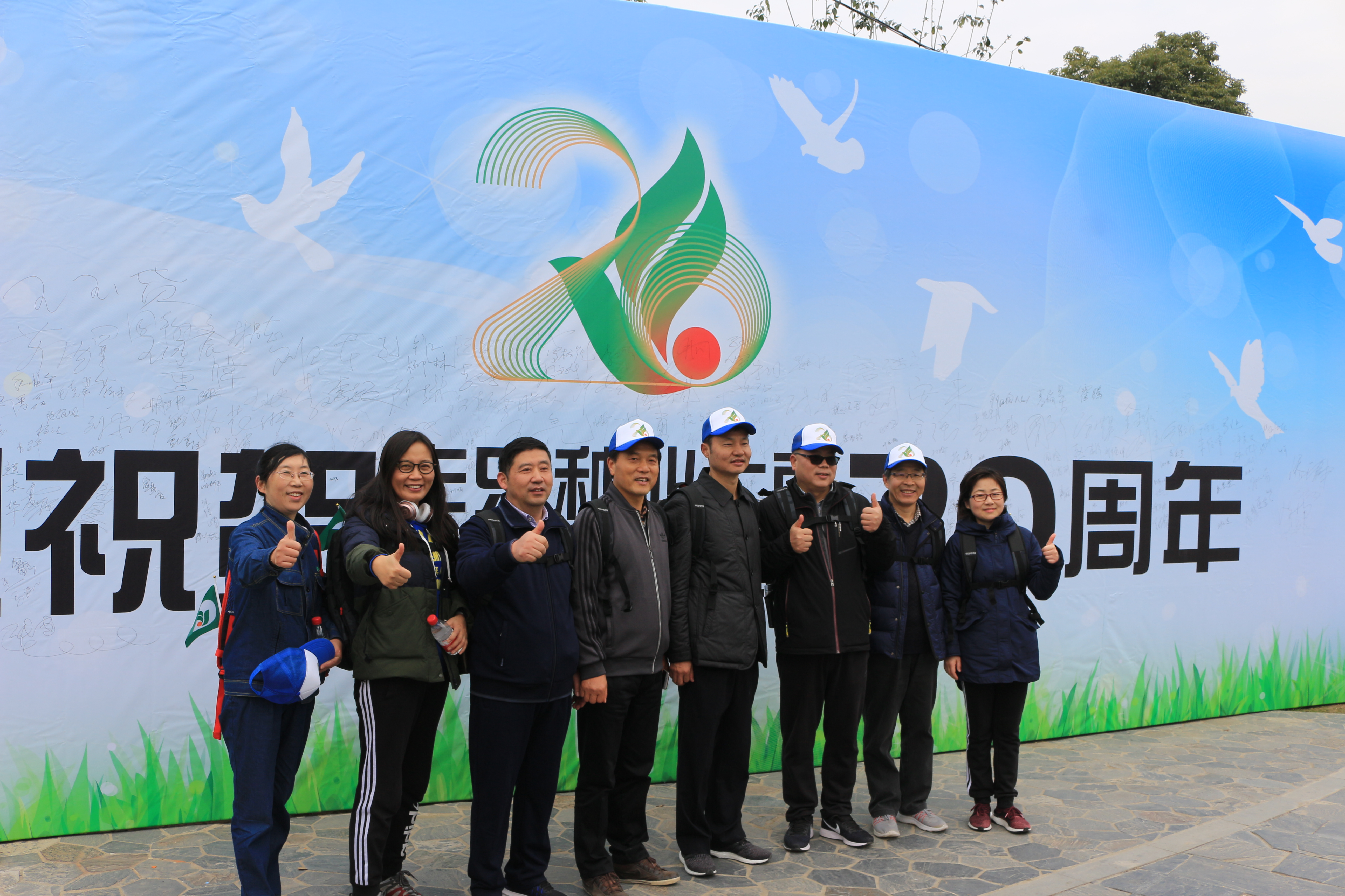 �������ʹ���-׷�󿵽�,����һ������